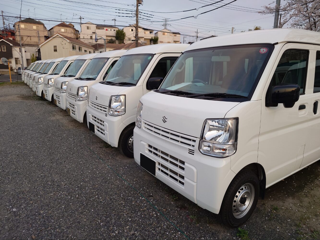 豊富な在庫でスピーディーに対応!早期納車も可能